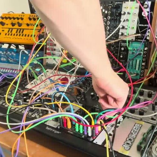 /articles/music-sketch-Mute-Aunt/img/full.jpg